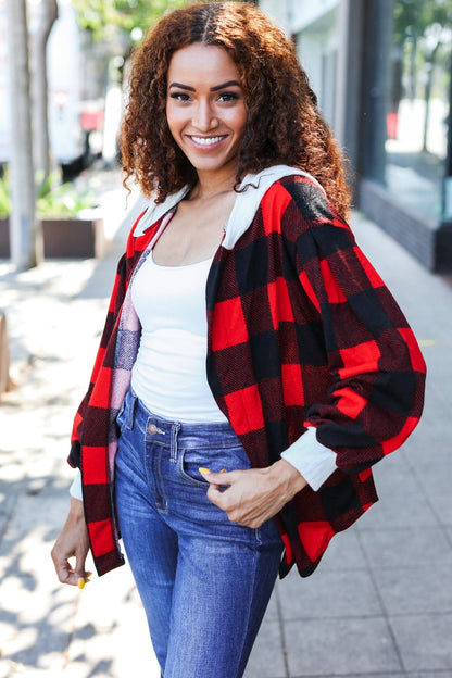 Sonia® | Sudadera con capucha de canalé a cuadros de búfalo roja de Stepping Out