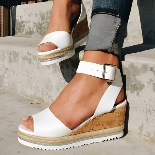 Zoé® | Sandalias con tacón de cuña con estilo