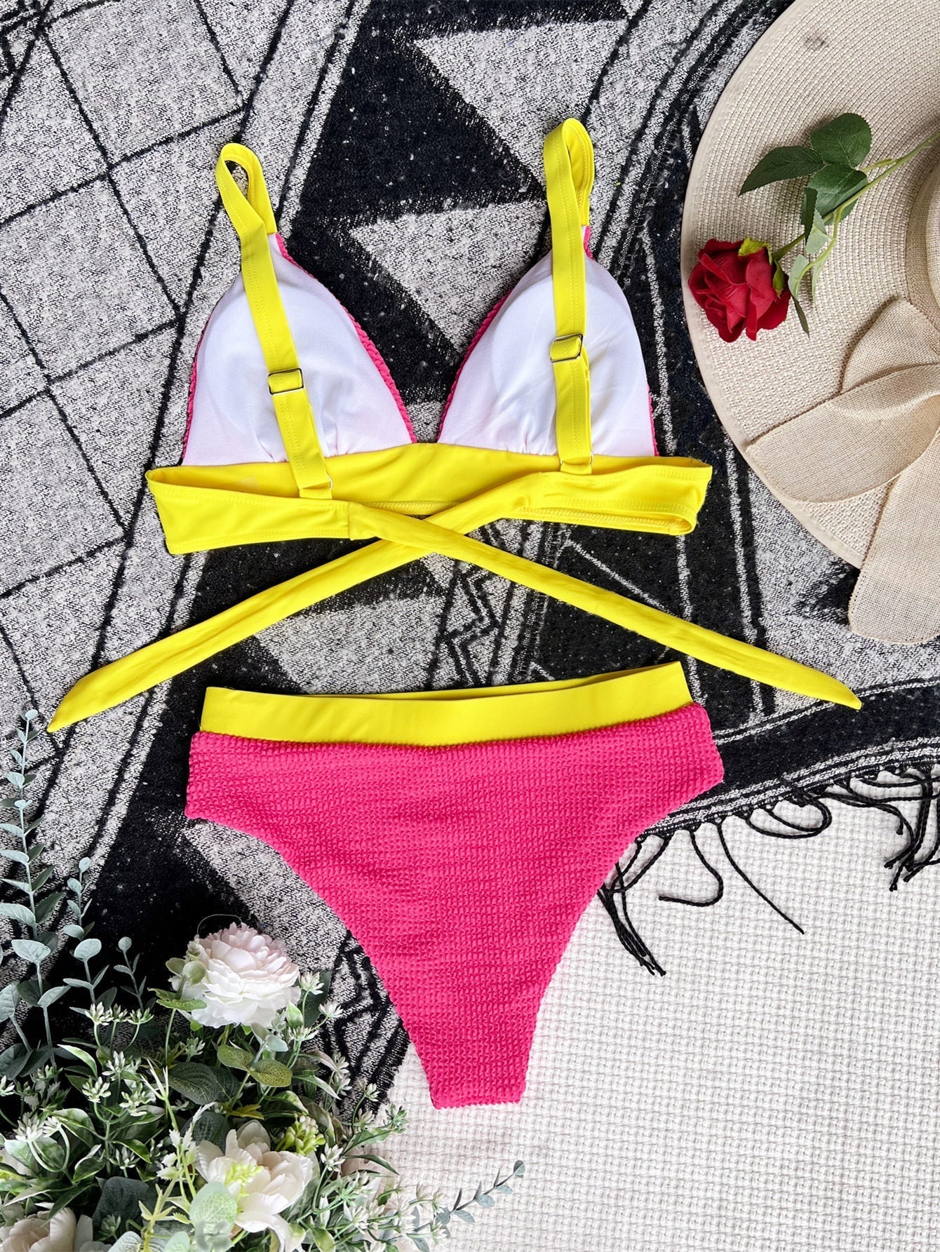 Zara® | Bikini triángulo estructurado de talle alto