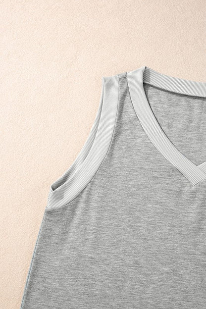 Yoselin® | Camiseta sin mangas de canalé con cuello en V