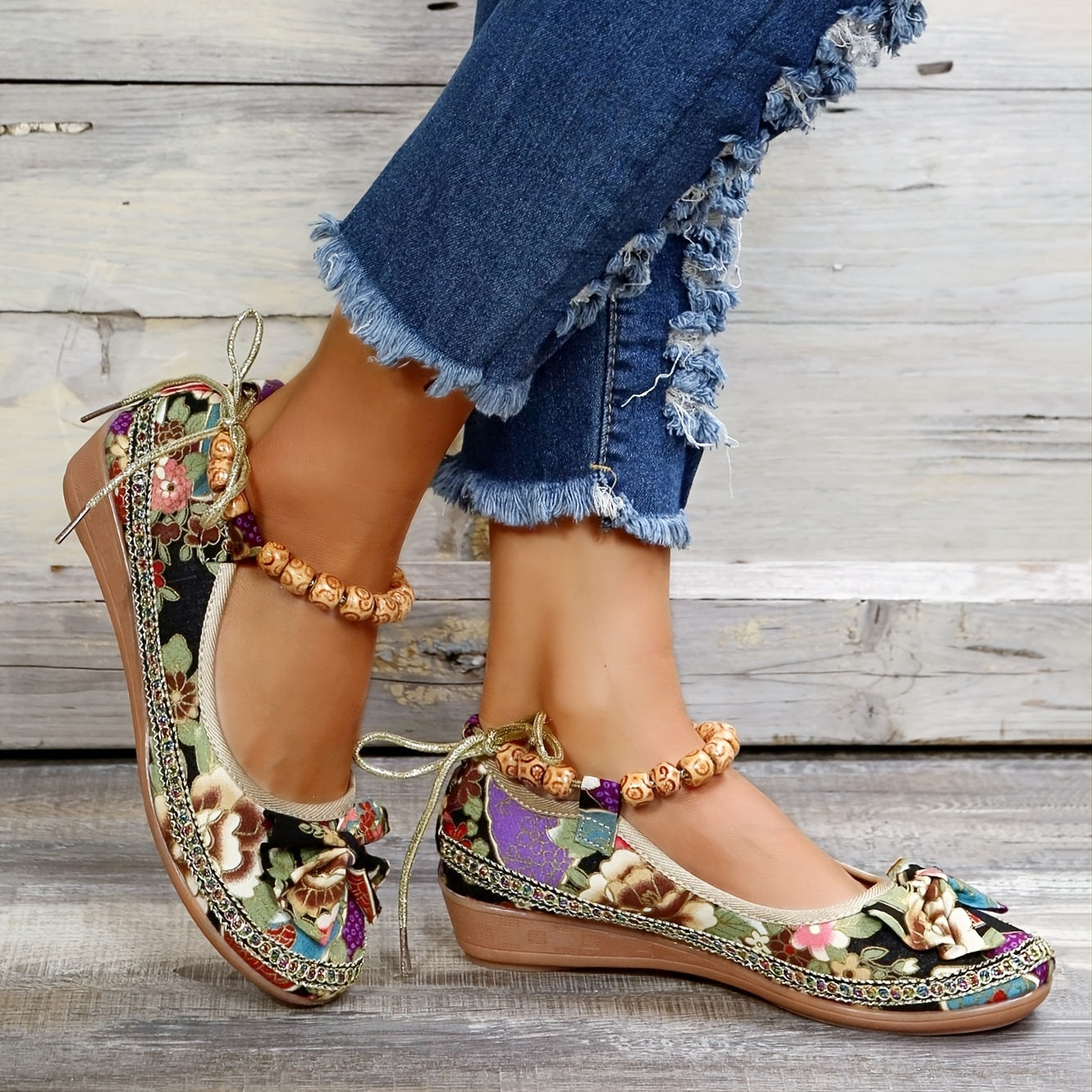 Zora® | Zapatos cómodos con estampado floral.