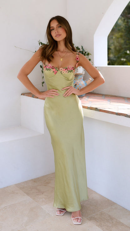 Tatiana® | Vestido largo con detalle floral