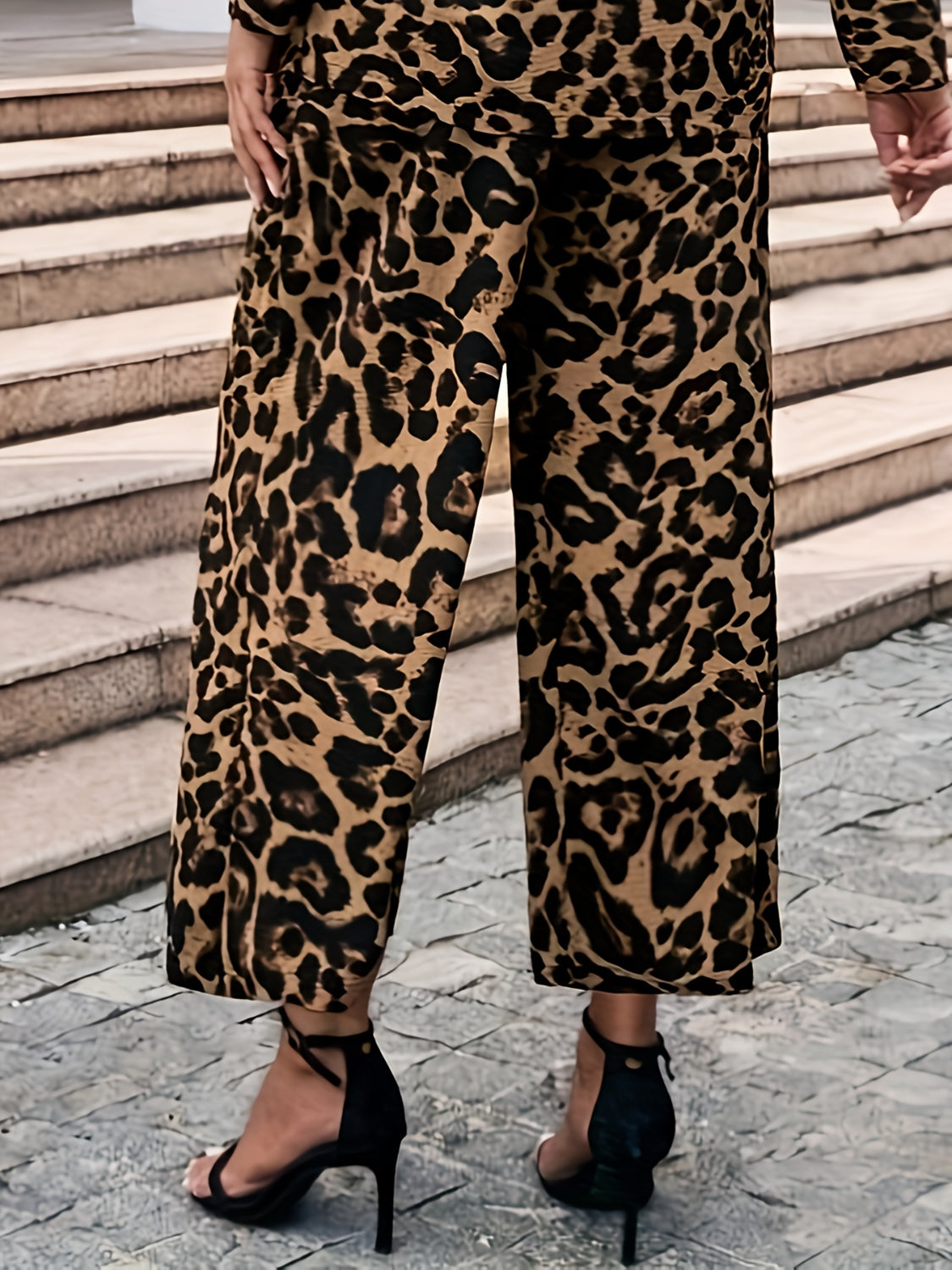 Tamsin® | Pantalón ancho con cintura elástica y estampado de leopardo.