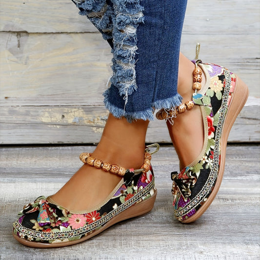 Zora® | Zapatos cómodos con estampado floral.