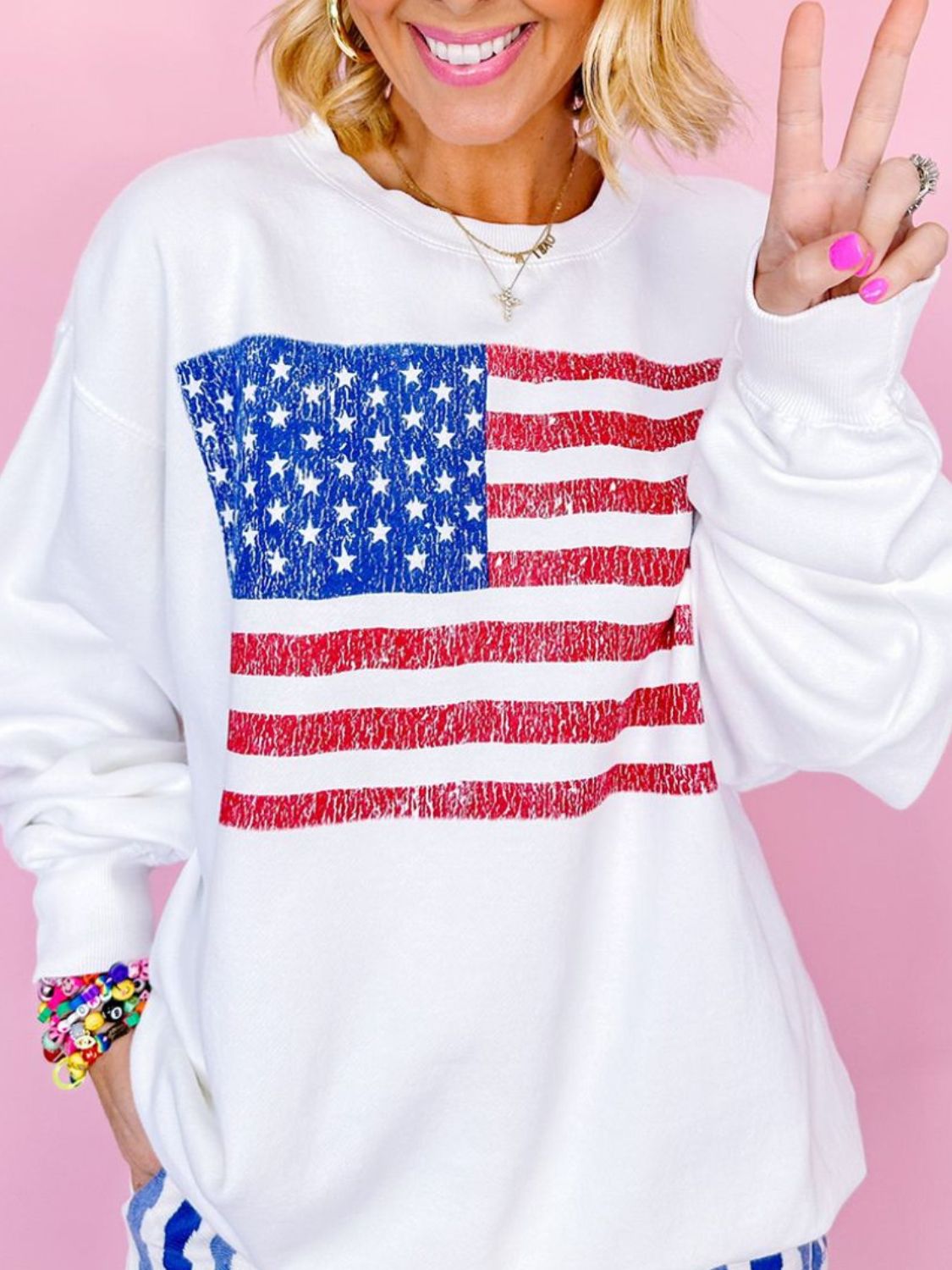 Xandra® | Sudadera de manga larga con cuello redondo y bandera de EE. UU.