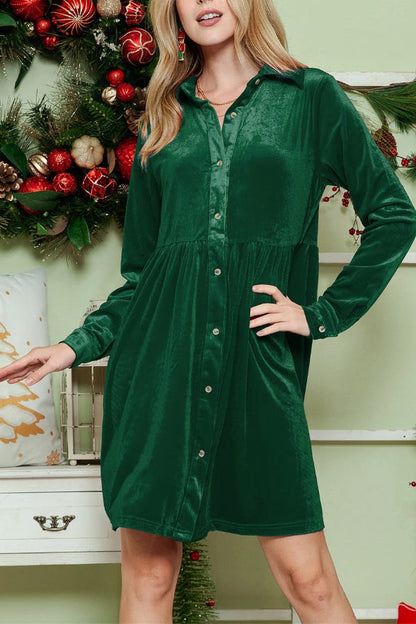 Solveig® | Vestido camisero verde de manga larga con volantes y botones de terciopelo