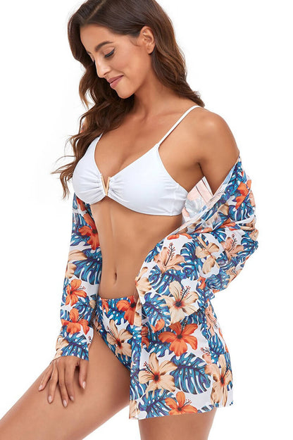 Delia® | Conjunto bikini y blusa de playa con estampado floral blanco