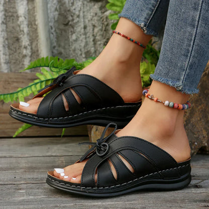 Zenda® | Sandalias cómodas con pajarita.