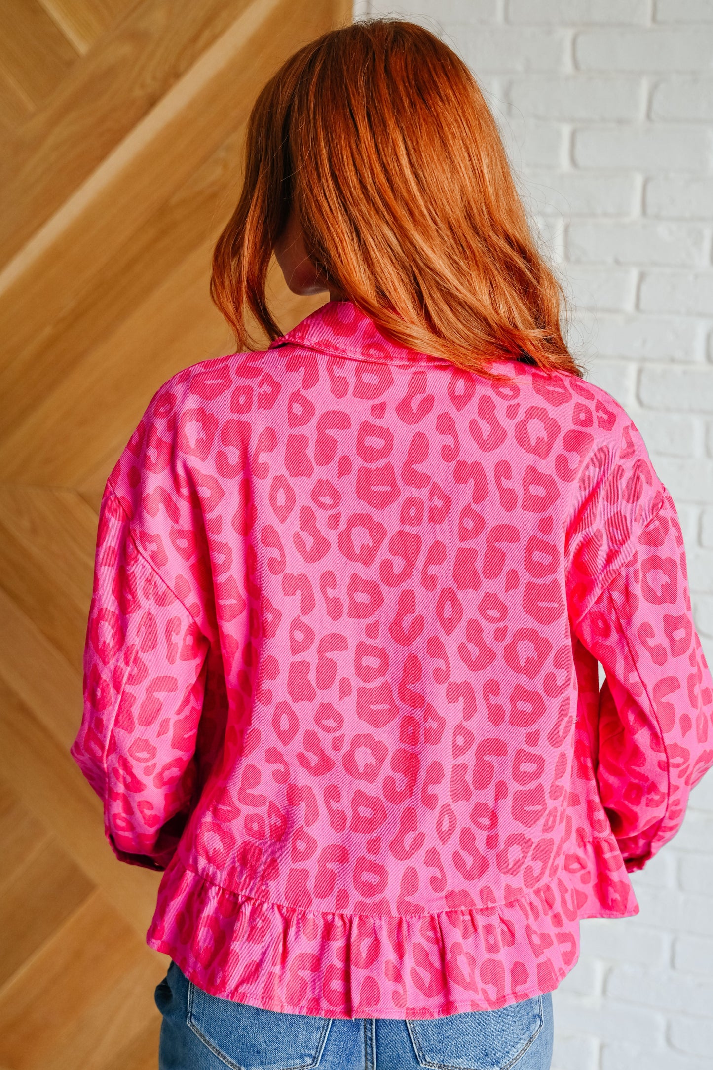 Selma® | Tapeta con botones y estampado animal de Wild At Heart