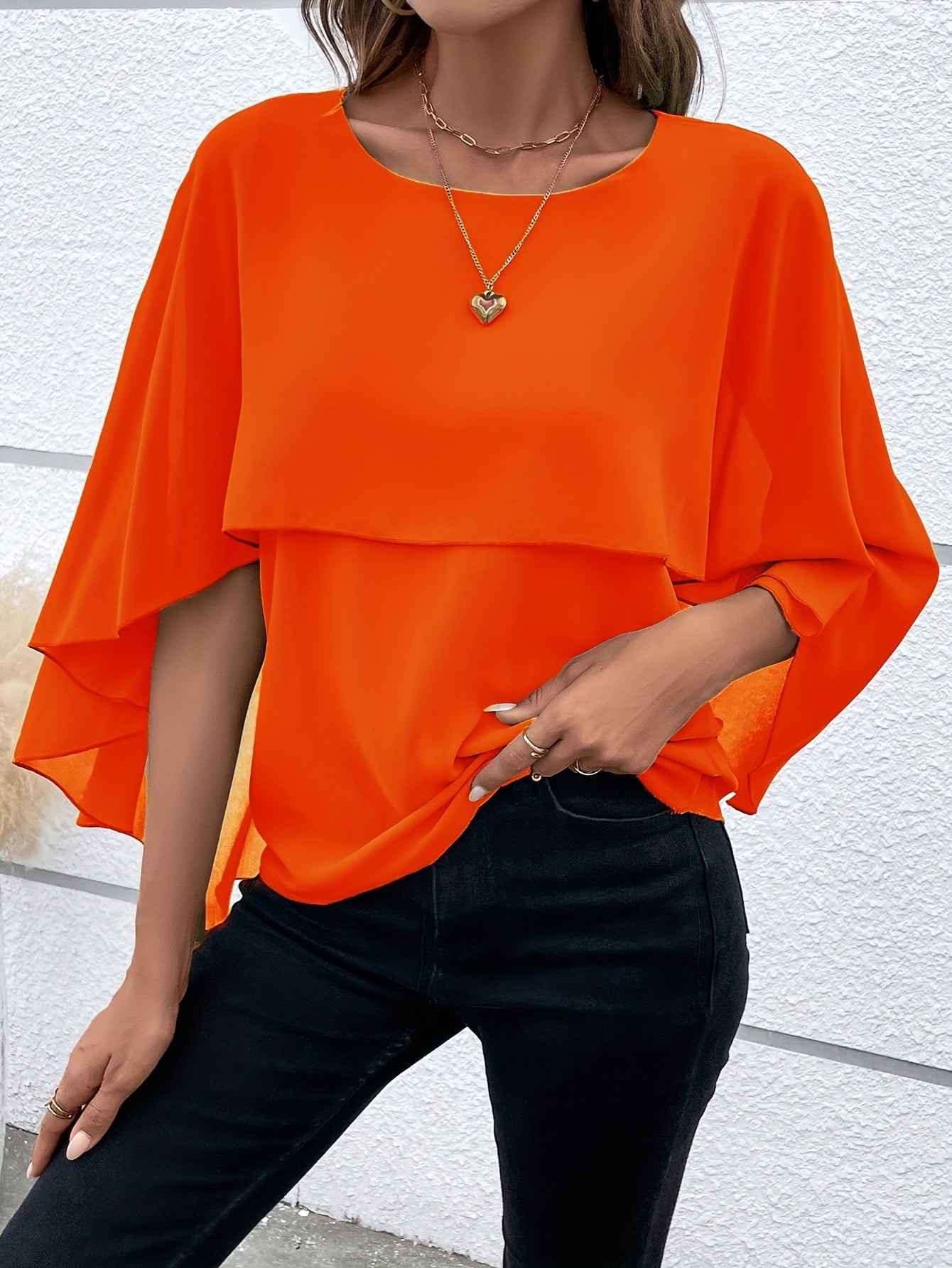 Zelia® | Elegante blusa lisa a capas