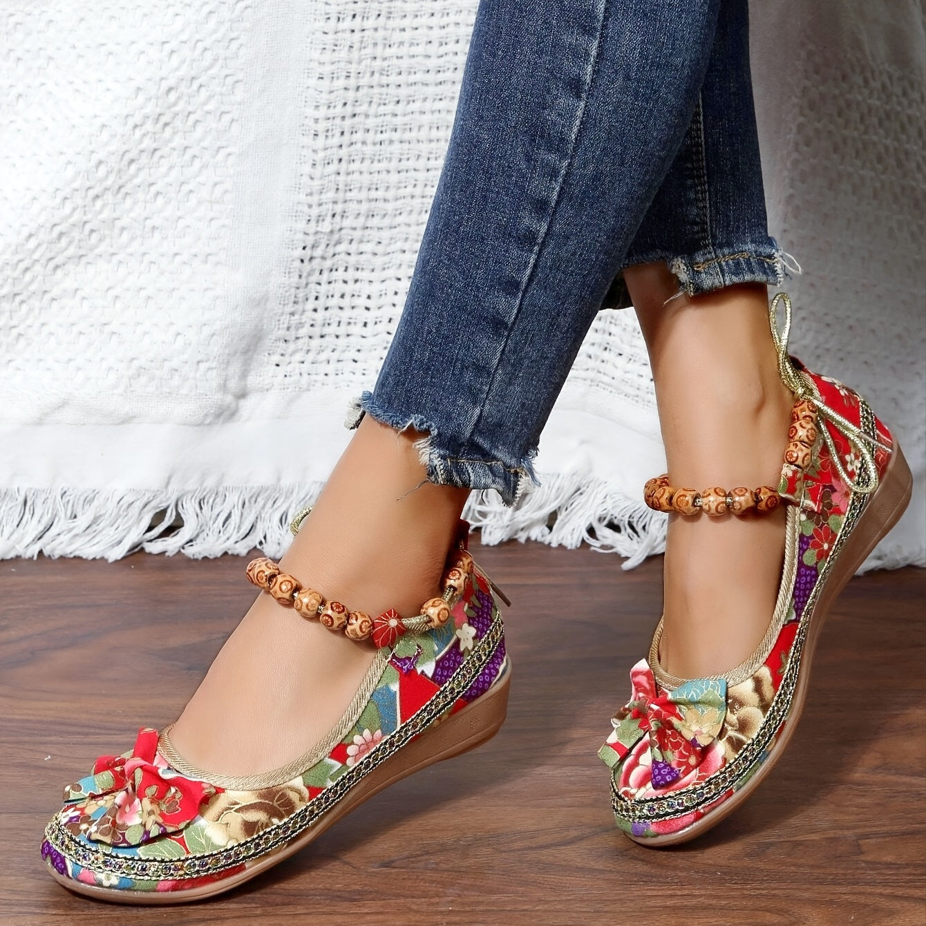 Zora® | Zapatos cómodos con estampado floral.