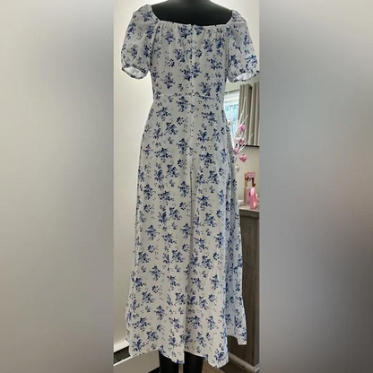 Lara - Vestido Midi Cuello Cuadrado Estampado Floral