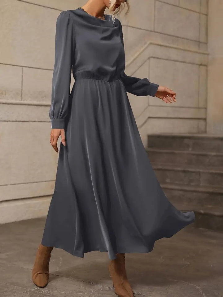 Soraya® | Vestido de invierno sencillo y elegante.