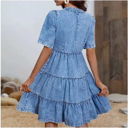 Paula - Minivestido de chambray con volantes y tapeta de botones en denim