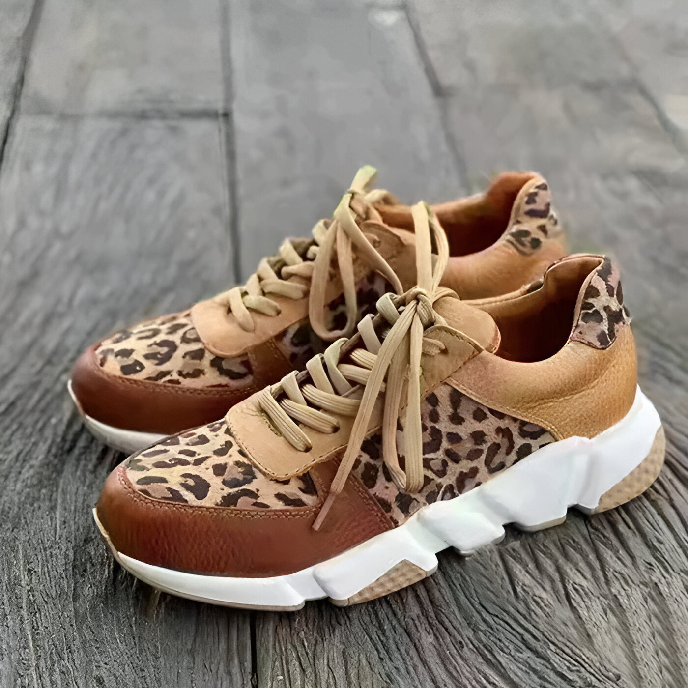 Taylor® | Zapatillas Comfortboost con estampado de leopardo